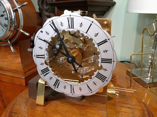 Skeleton clock dial chapter - skeleton,