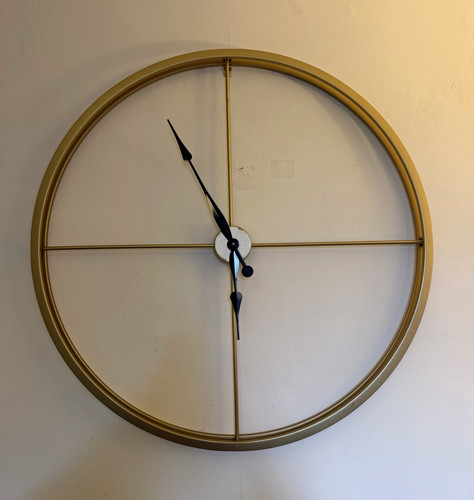 Large 36in round gold metal - round,